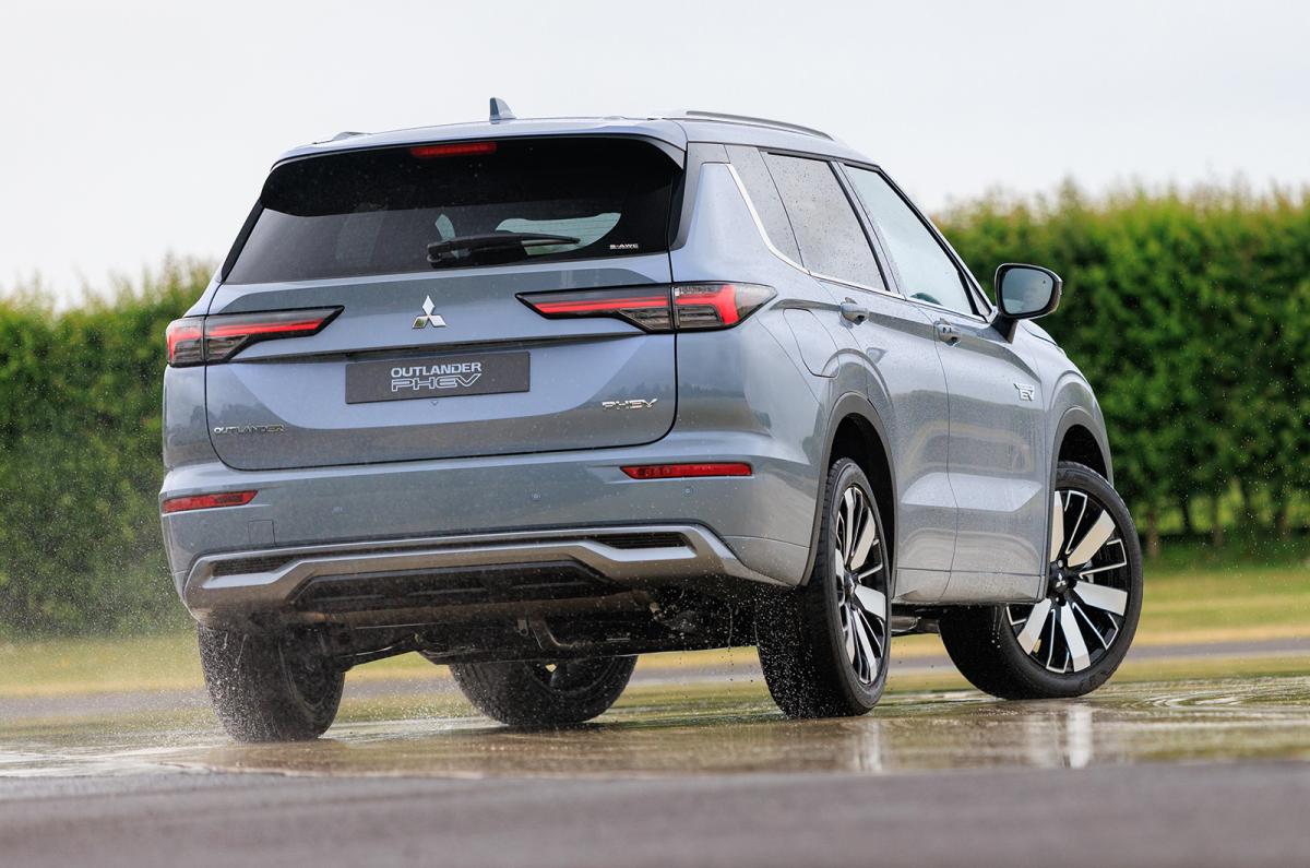 Mitsubishi Outlander PHEV rear cornering