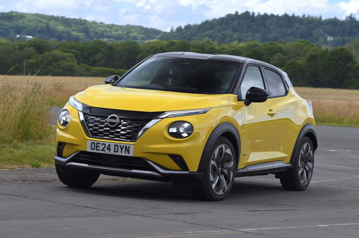Nissan Juke front cornering