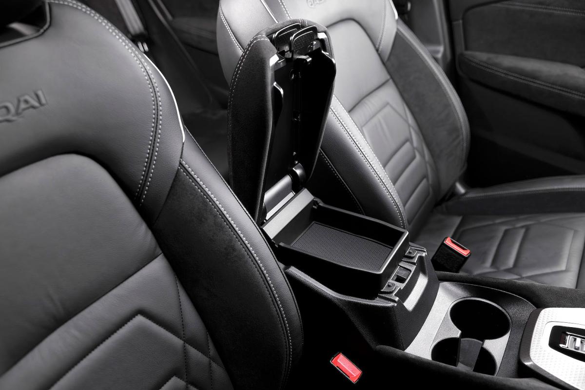 Nissan Qashqai interior detail