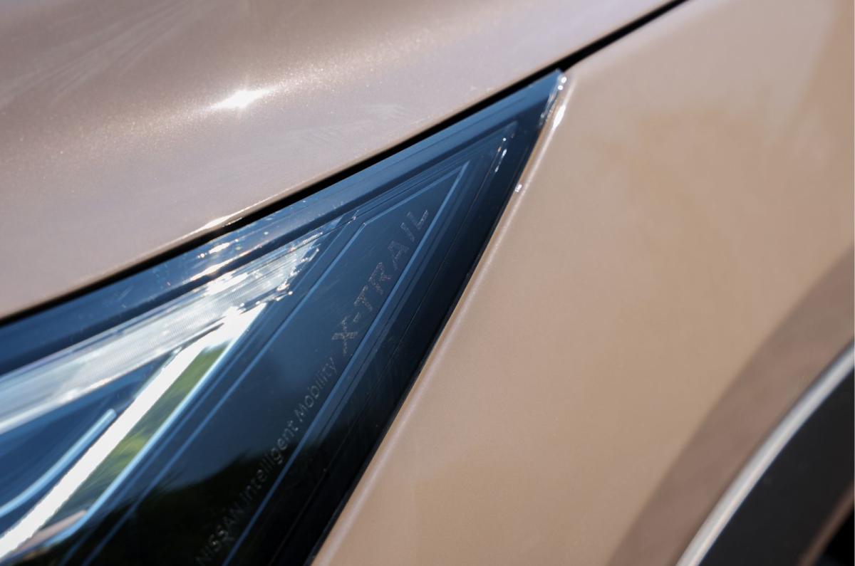 Nissan X-Trail exterior details