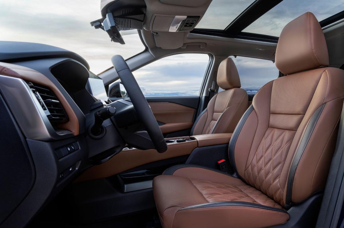 Nissan X-Trail interior