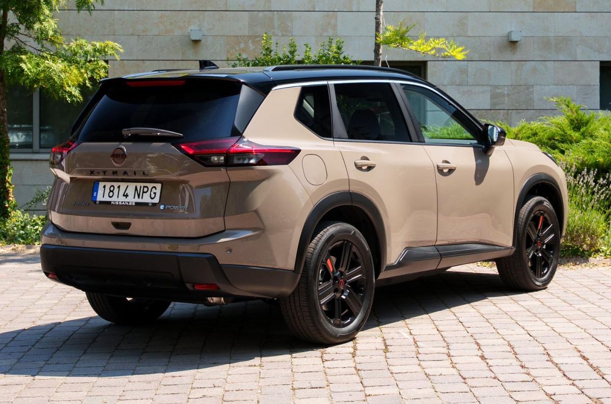 Nissan X-Trail rear still
