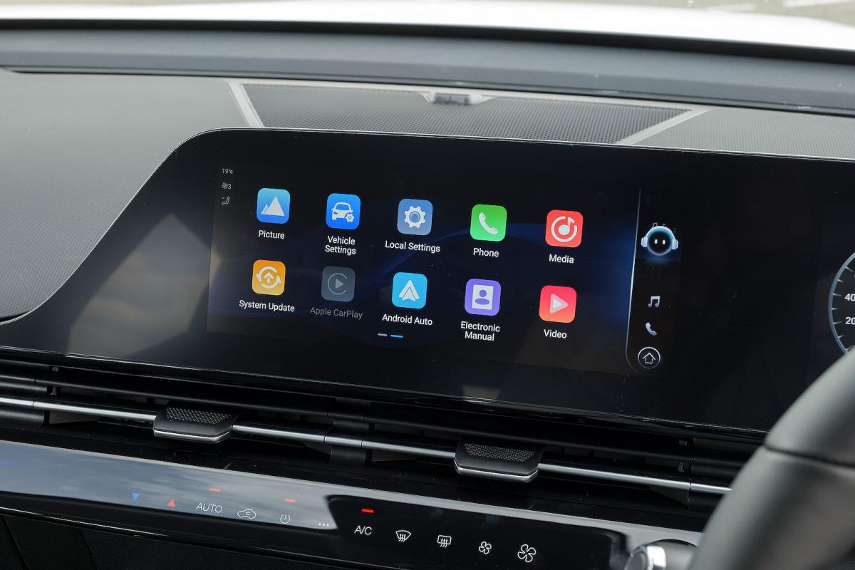 Omoda 5 infotainment touchscreen