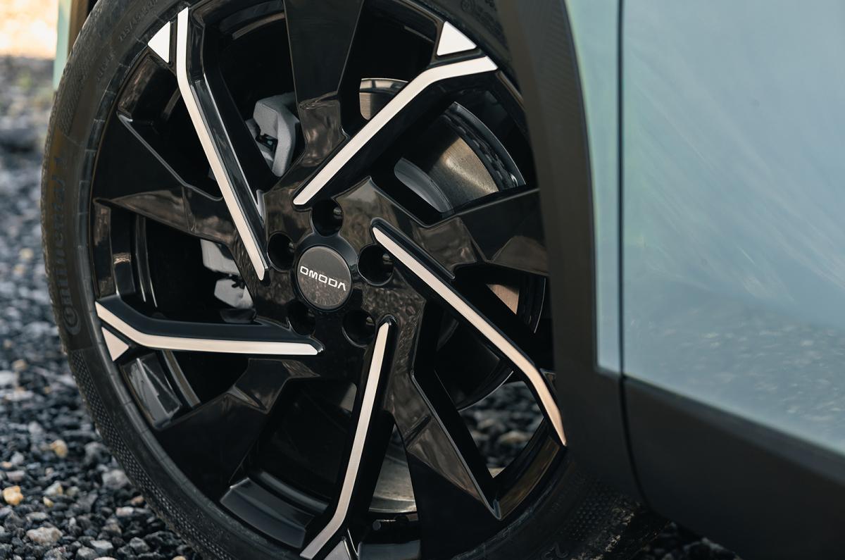 Omoda 7 wheel detail