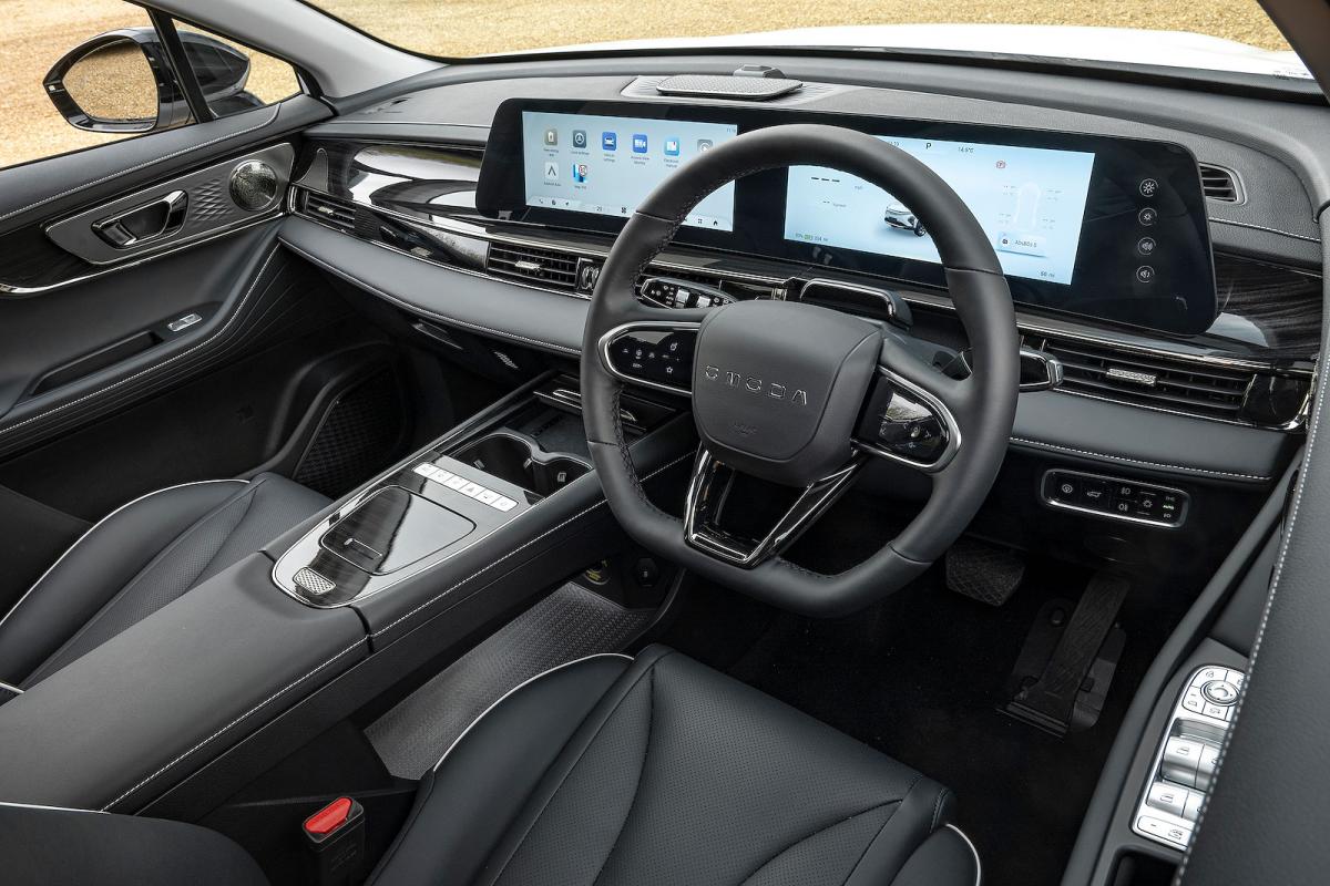 Omoda E5 dashboard