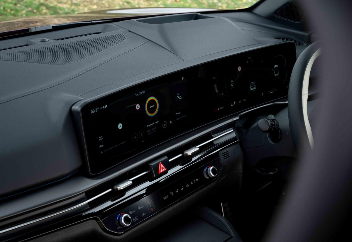 Kia Sportage interior details