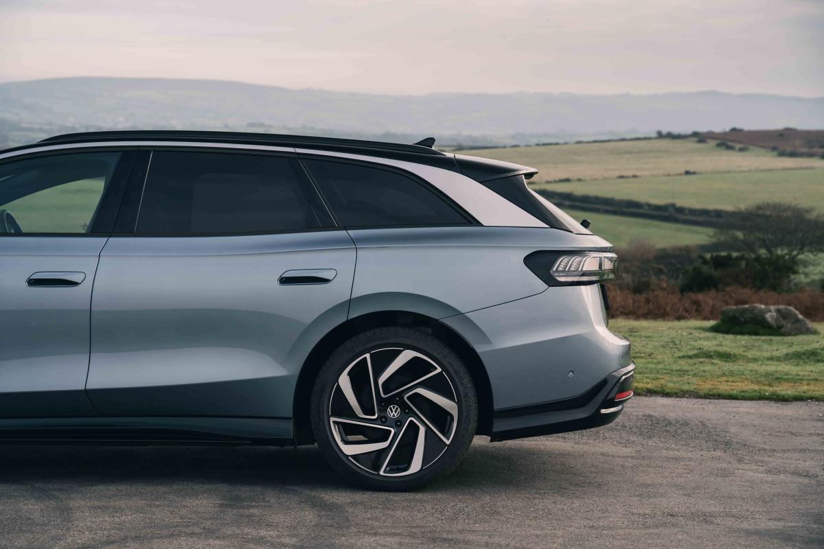 Volkswagen ID 7 exterior details