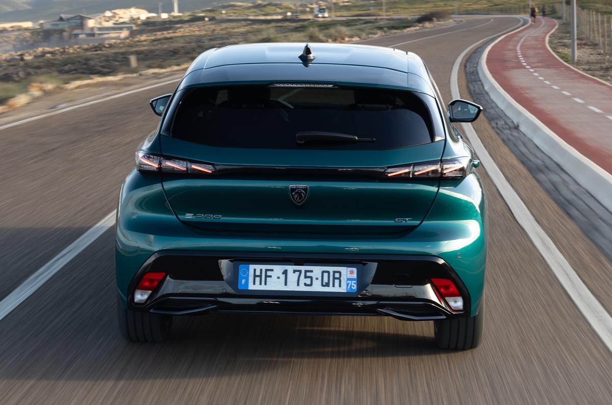 Peugeot e-308 driving rear