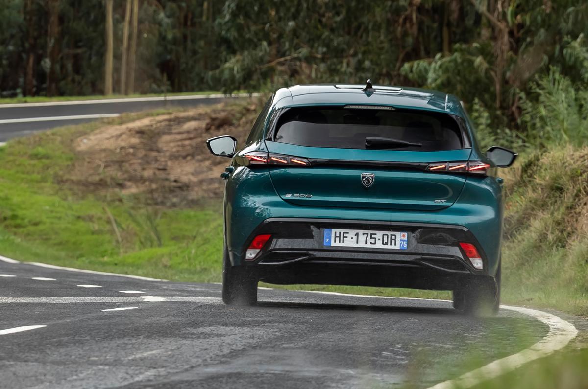 Peugeot e-308 rear cornering