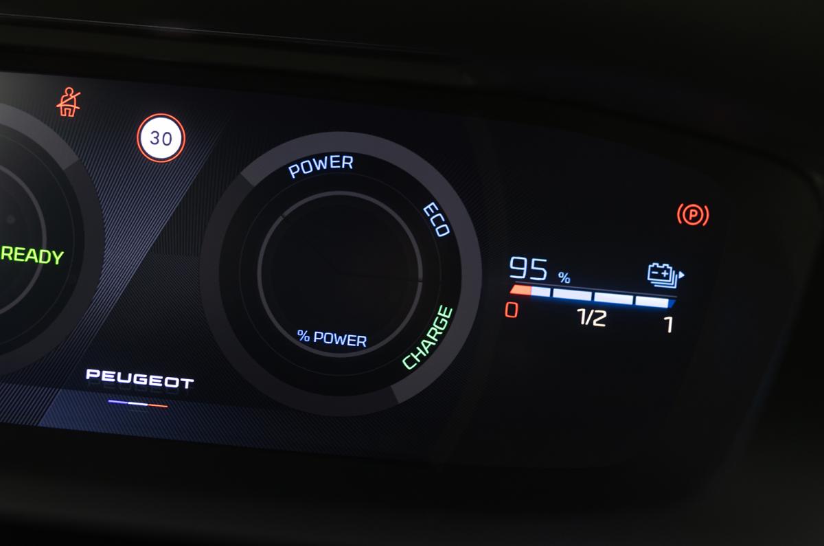 Peugeot e-408 driver's display