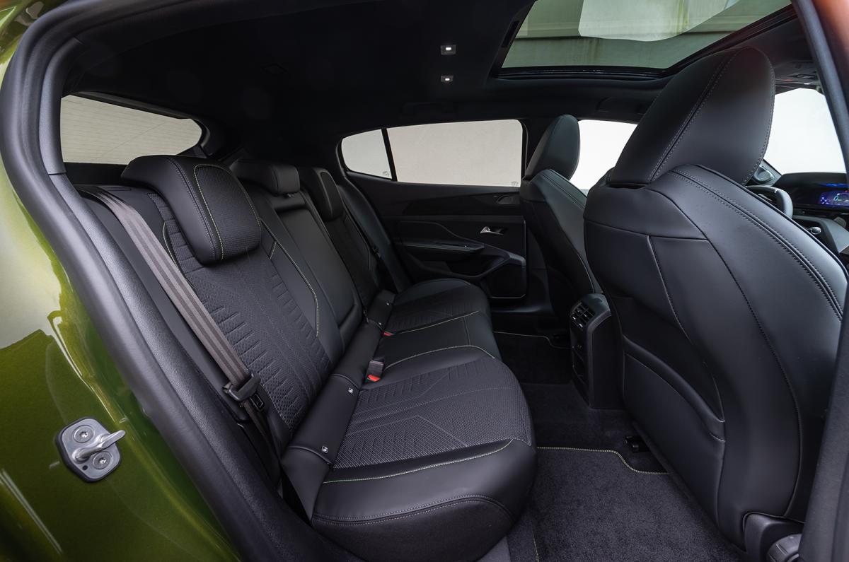 Peugeot e-408 rear seats