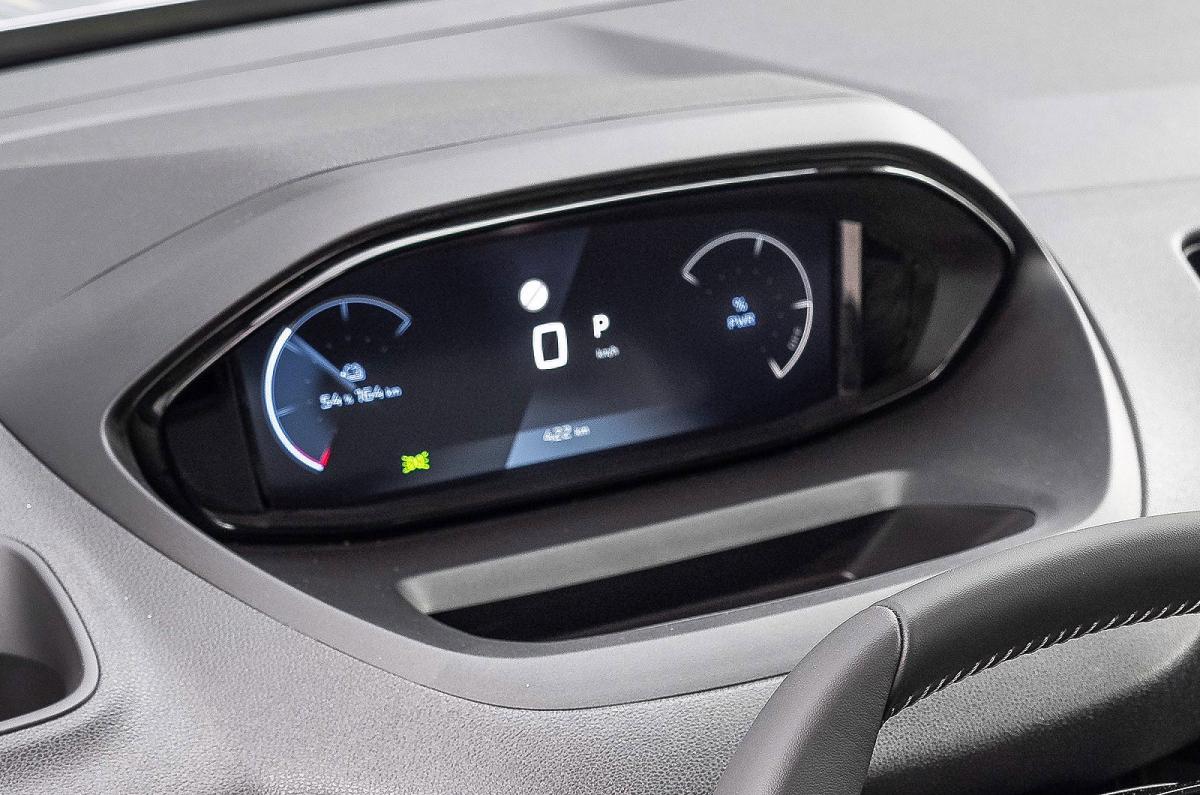 Peugeot Partner driver display