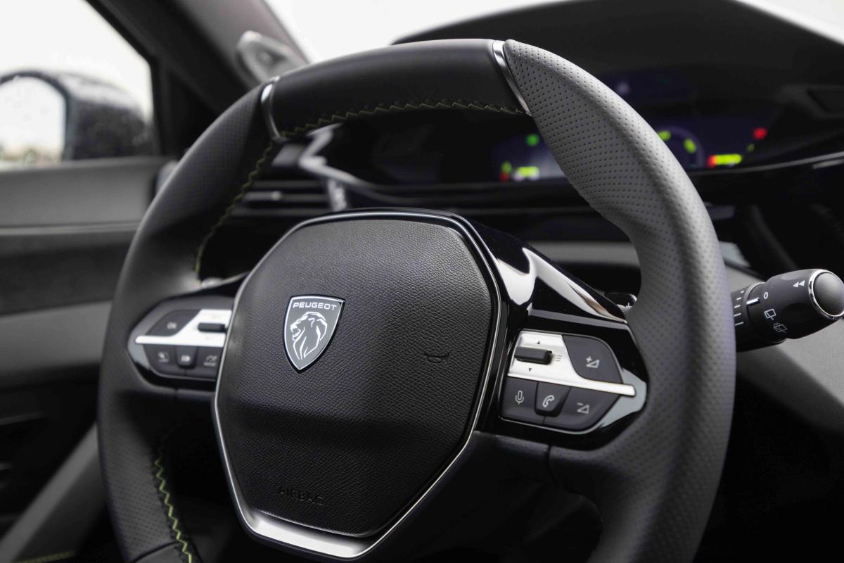Peugeot 308 SW interior
