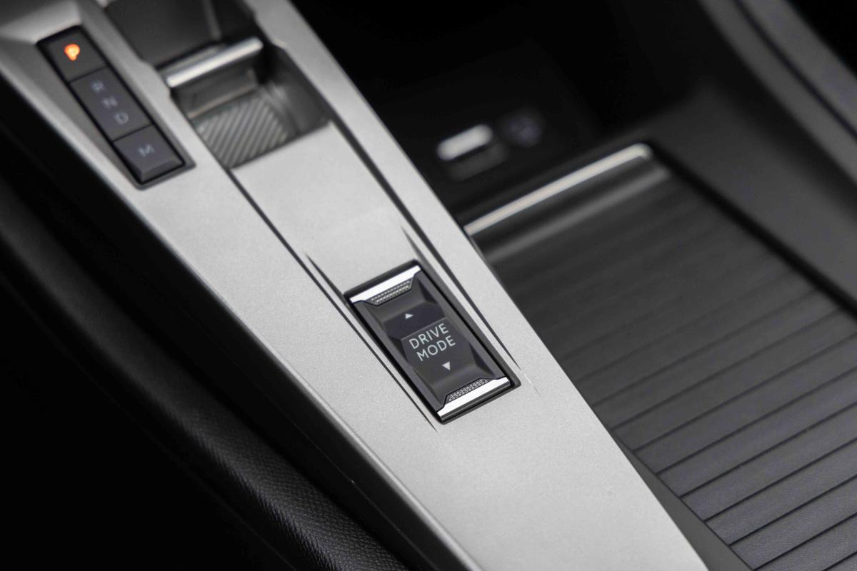 Peugeot 308 SW interior