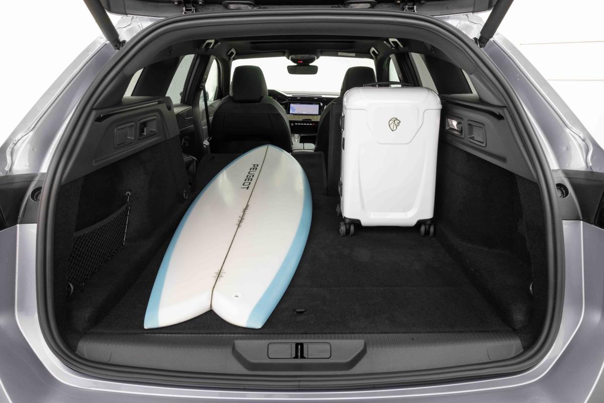Peugeot 308 SW boot
