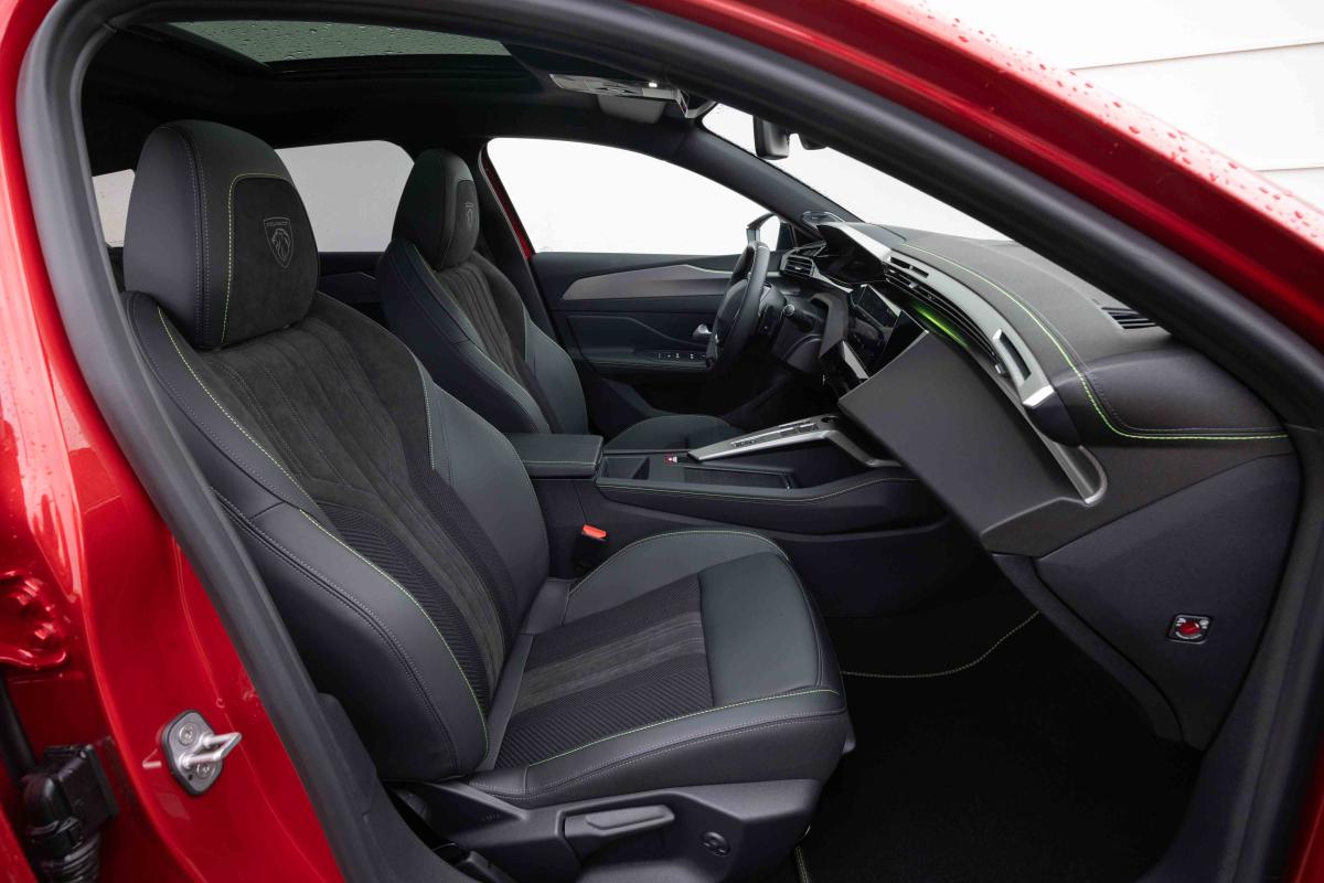 Peugeot 308 SW interior