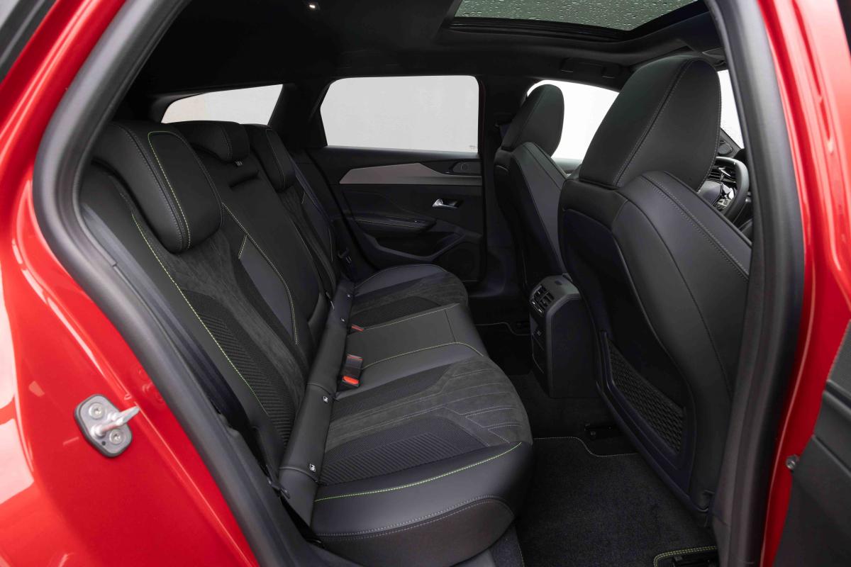 Peugeot 308 SW interior