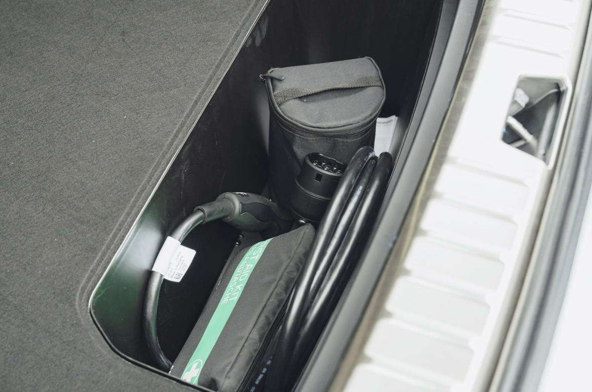 Polestar 4 underfloor storage