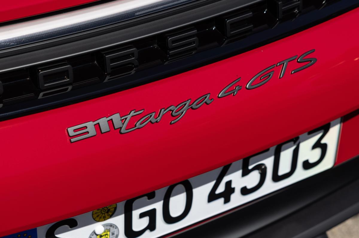 Porsche 911 Targa badge