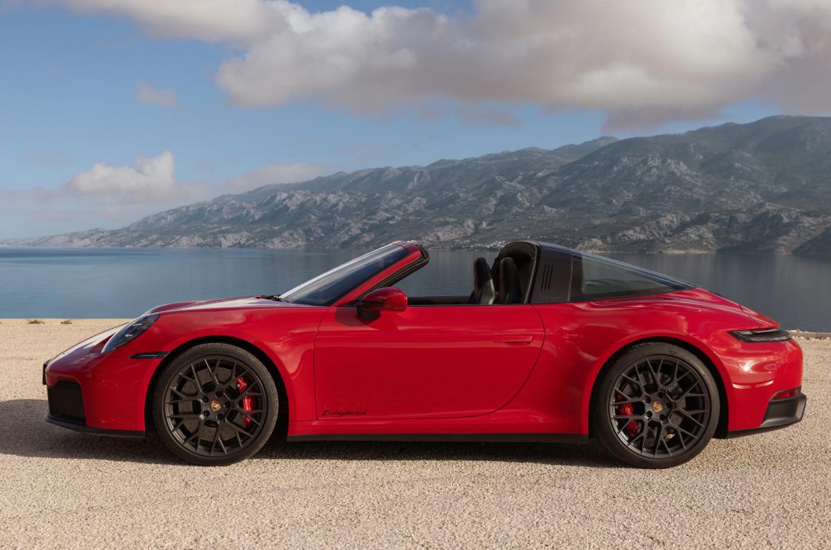 Porsche 911 Targa side profile