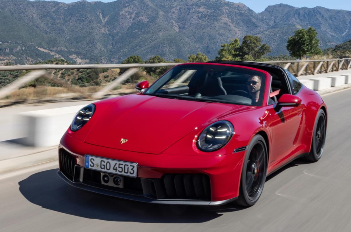 Porsche 911 Targa driving front quarter