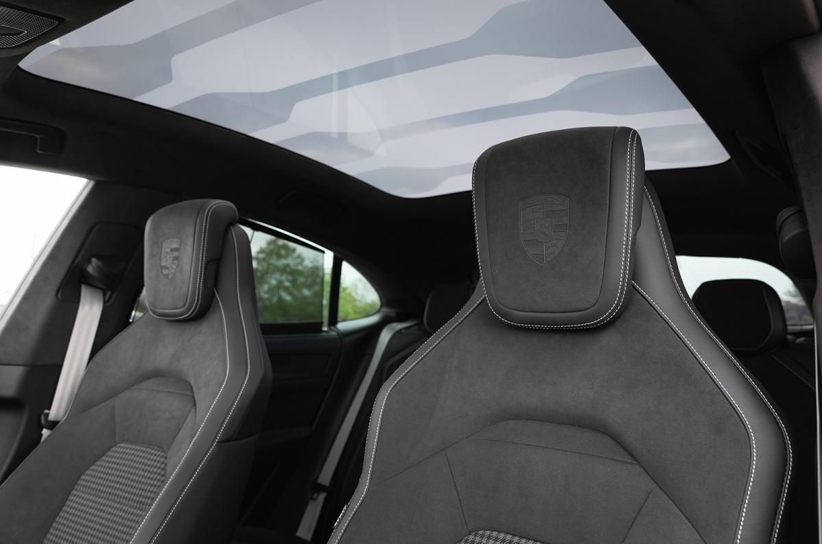 Porsche Cayenne Coupé Electric seat detail