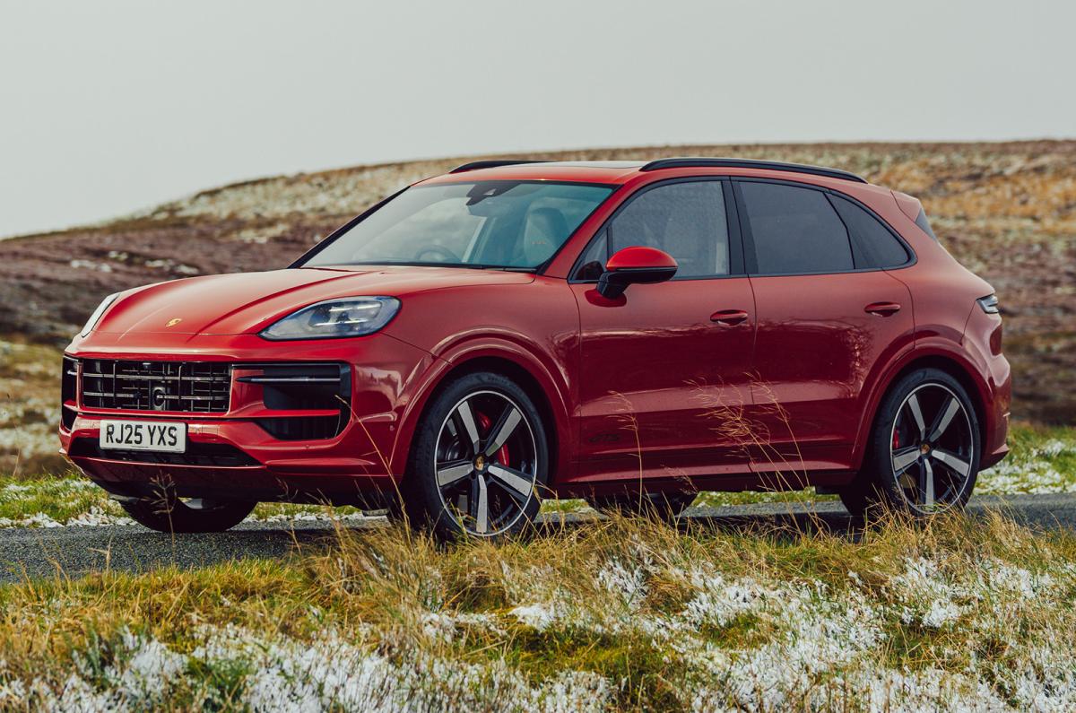 Porsche Cayenne static front left