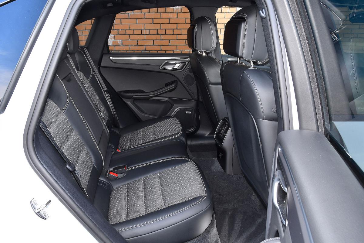 Porsche Macan interior back seats