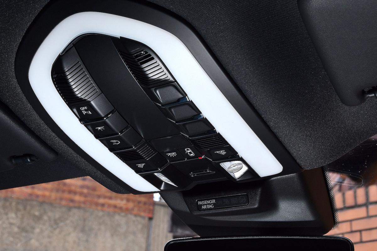 Porsche Macan interior light