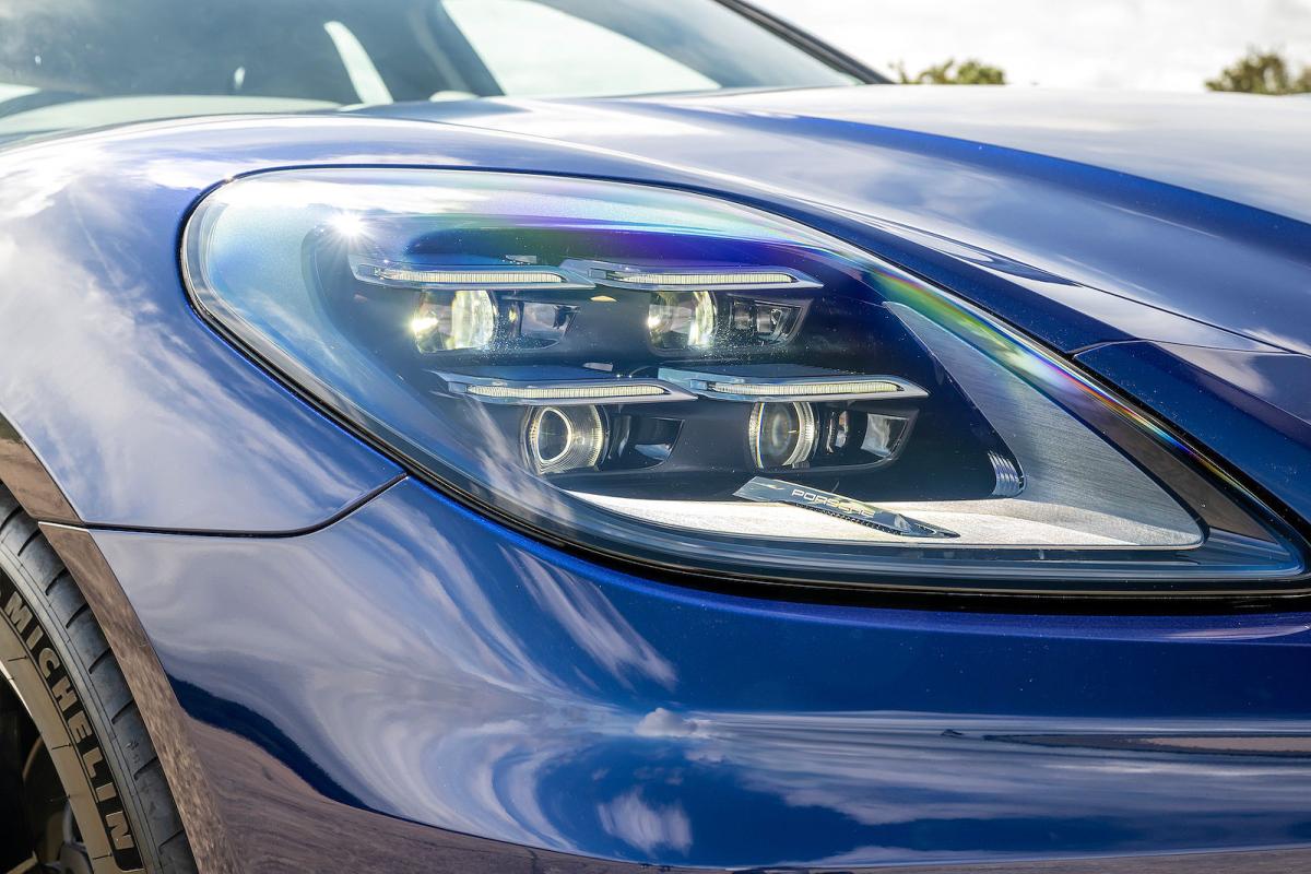Porsche Panamera headlights