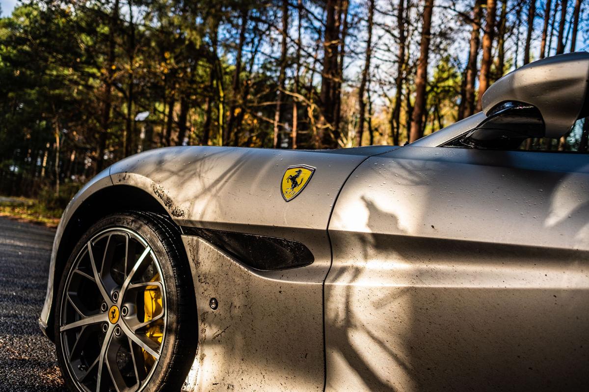 Ferrari Portofino 2019 left front detail shot