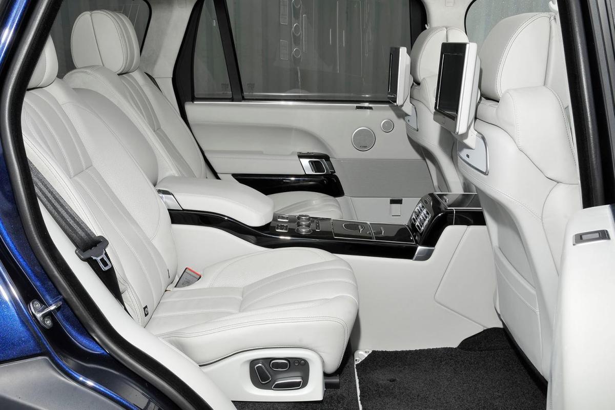 Range Rover rear seats