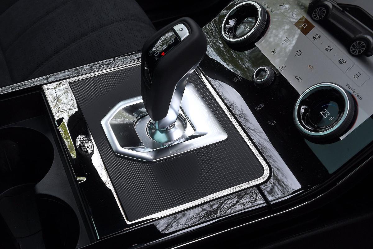 Range Rover Evoque interior detail
