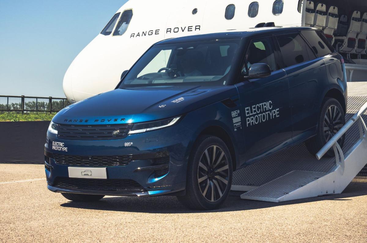 Range Rover Sport Electric front dynamic