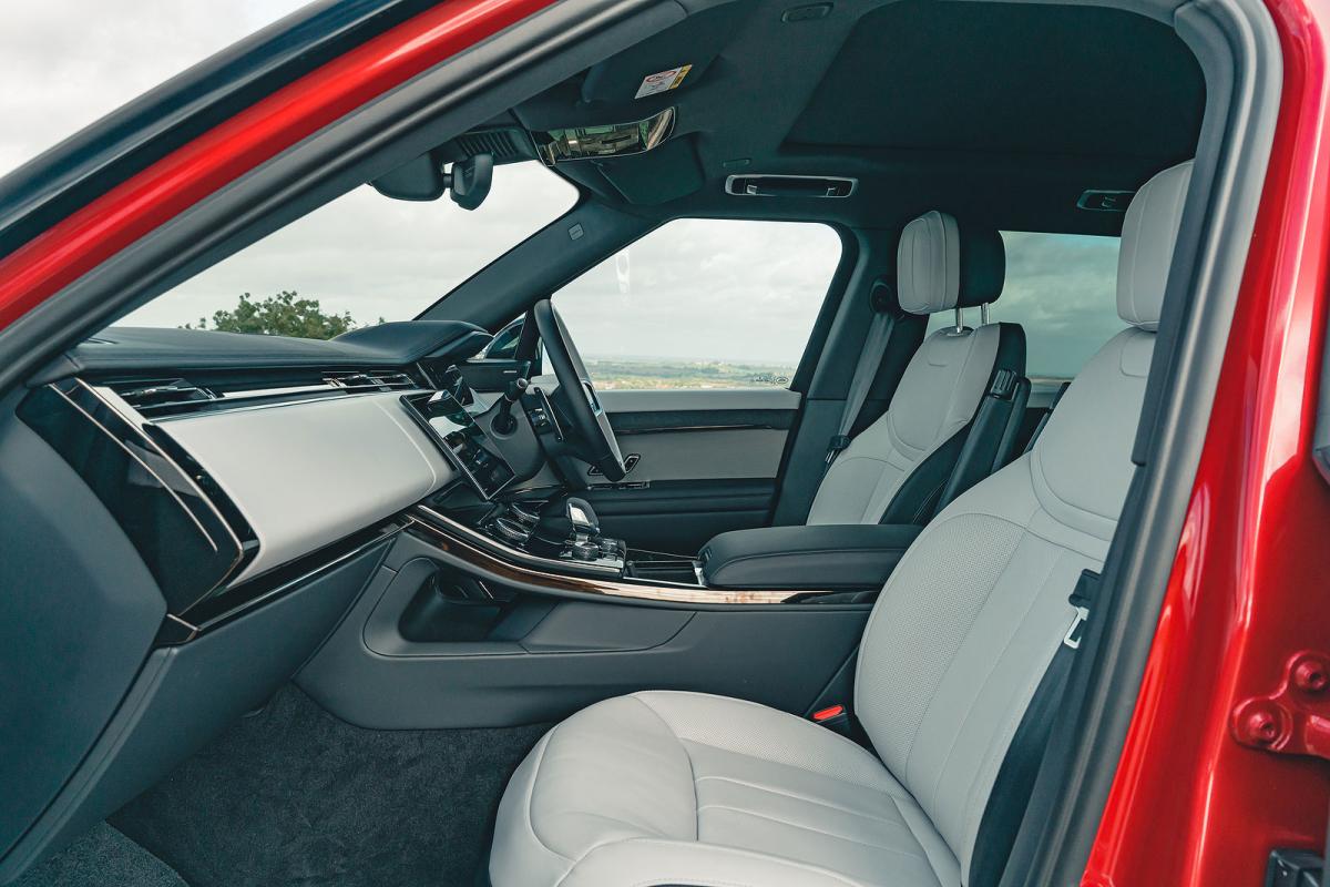 Range Rover Sport interior front seats