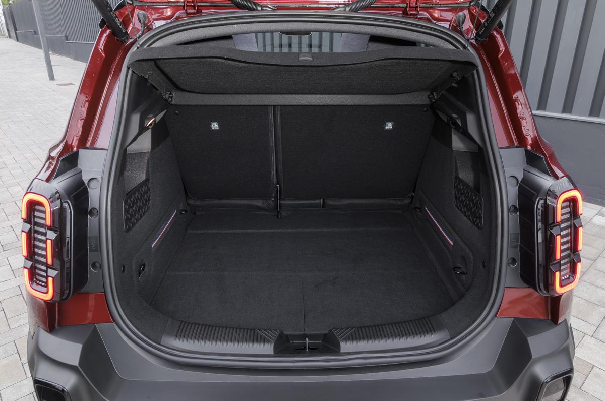 Renault 4 boot