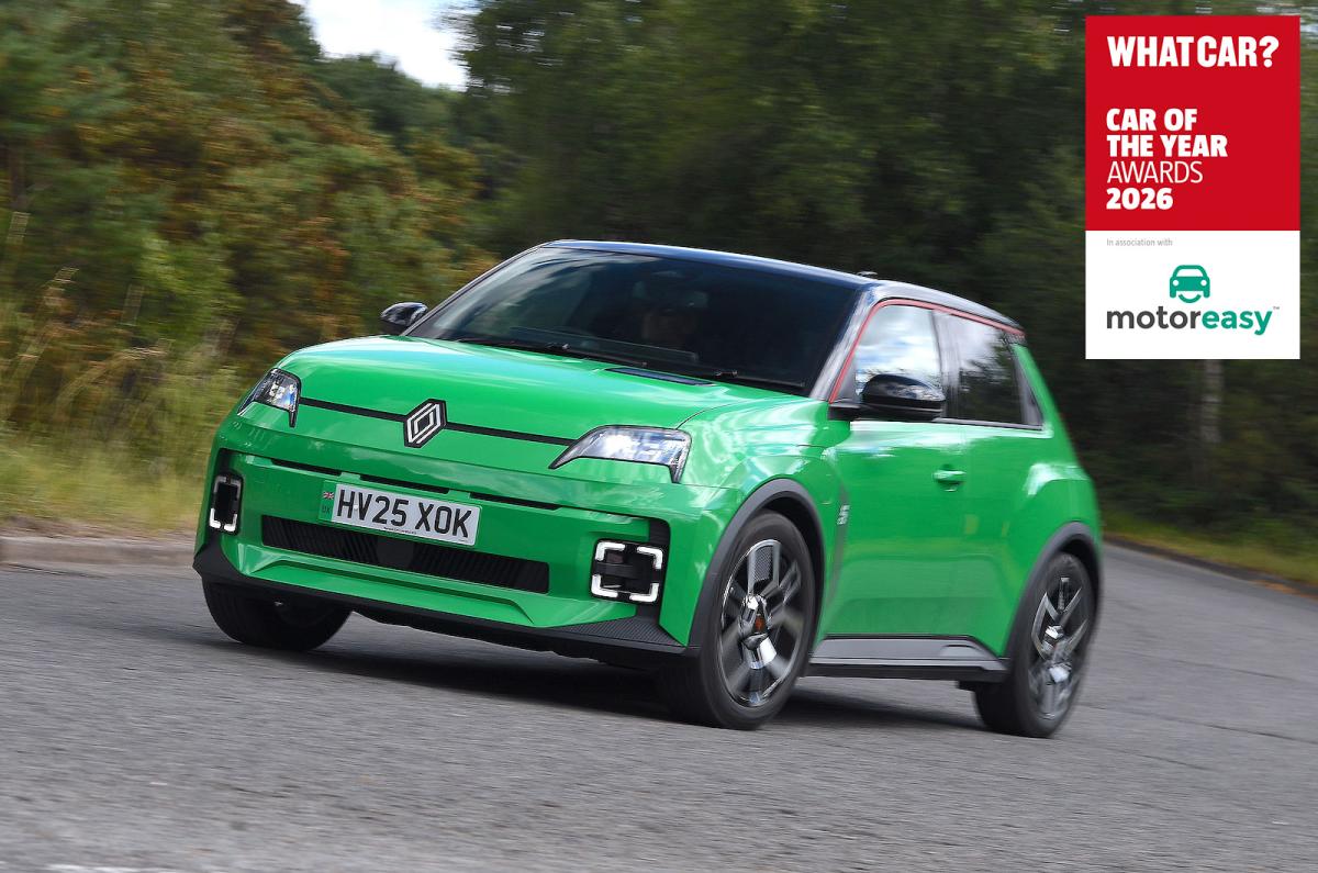 Renault 5 driving
