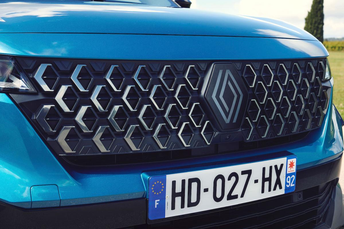 Renault Austral grille