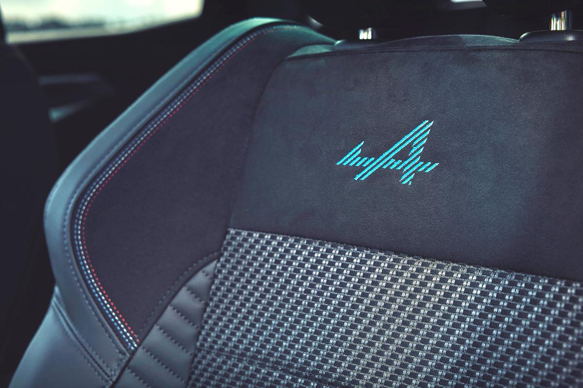Renault Austral seat detail