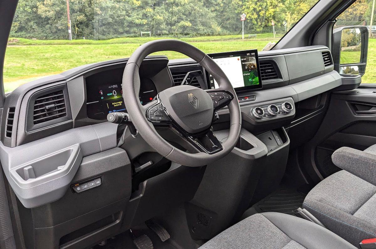 Renault Master E-Tech dashboard