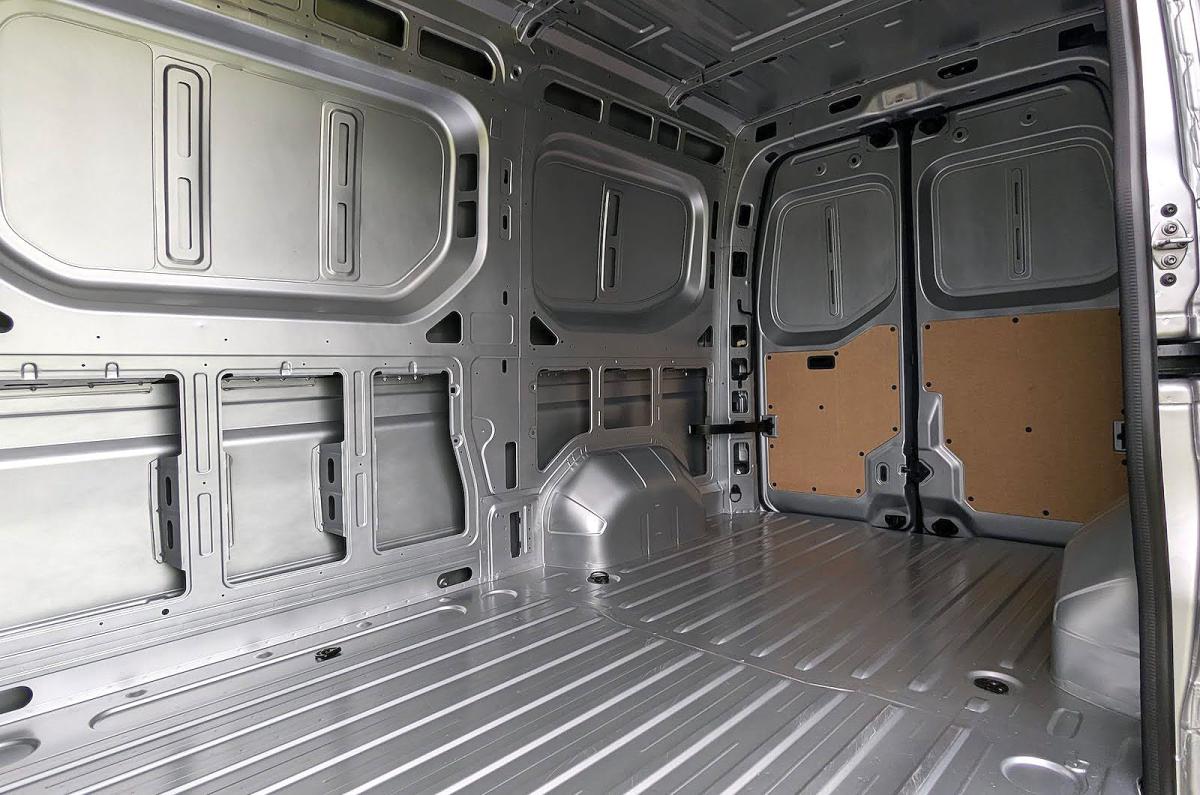 Renault Master E-Tech load bay