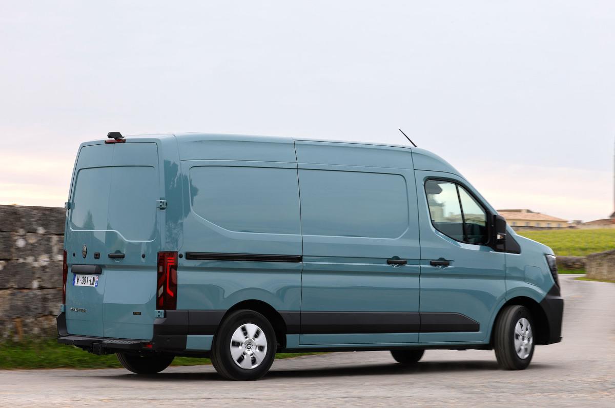 Renault Master E-Tech rear cornering
