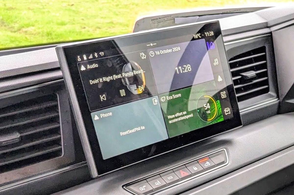 Renault Master infotainment touchscreen