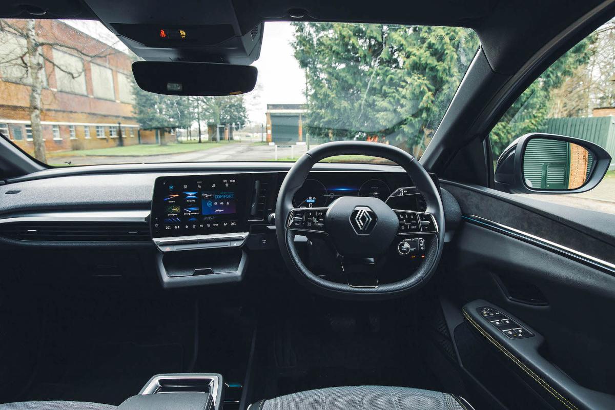 Renault Megane E-Tech dashboard