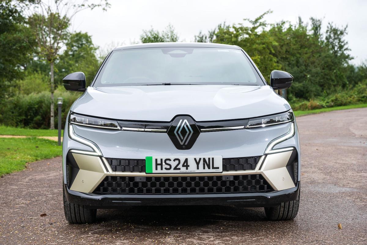 Renault Megane E-Tech front static