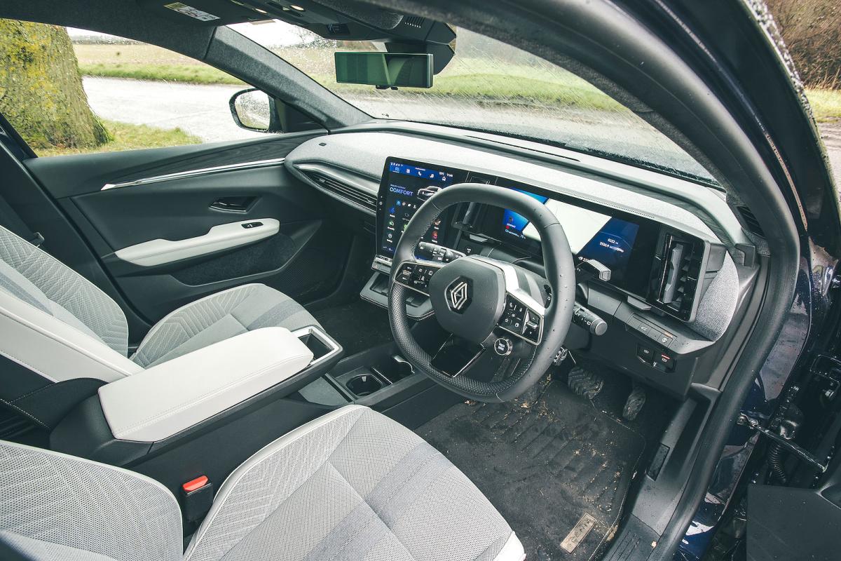 Renault Scenic E-Tech dashboard
