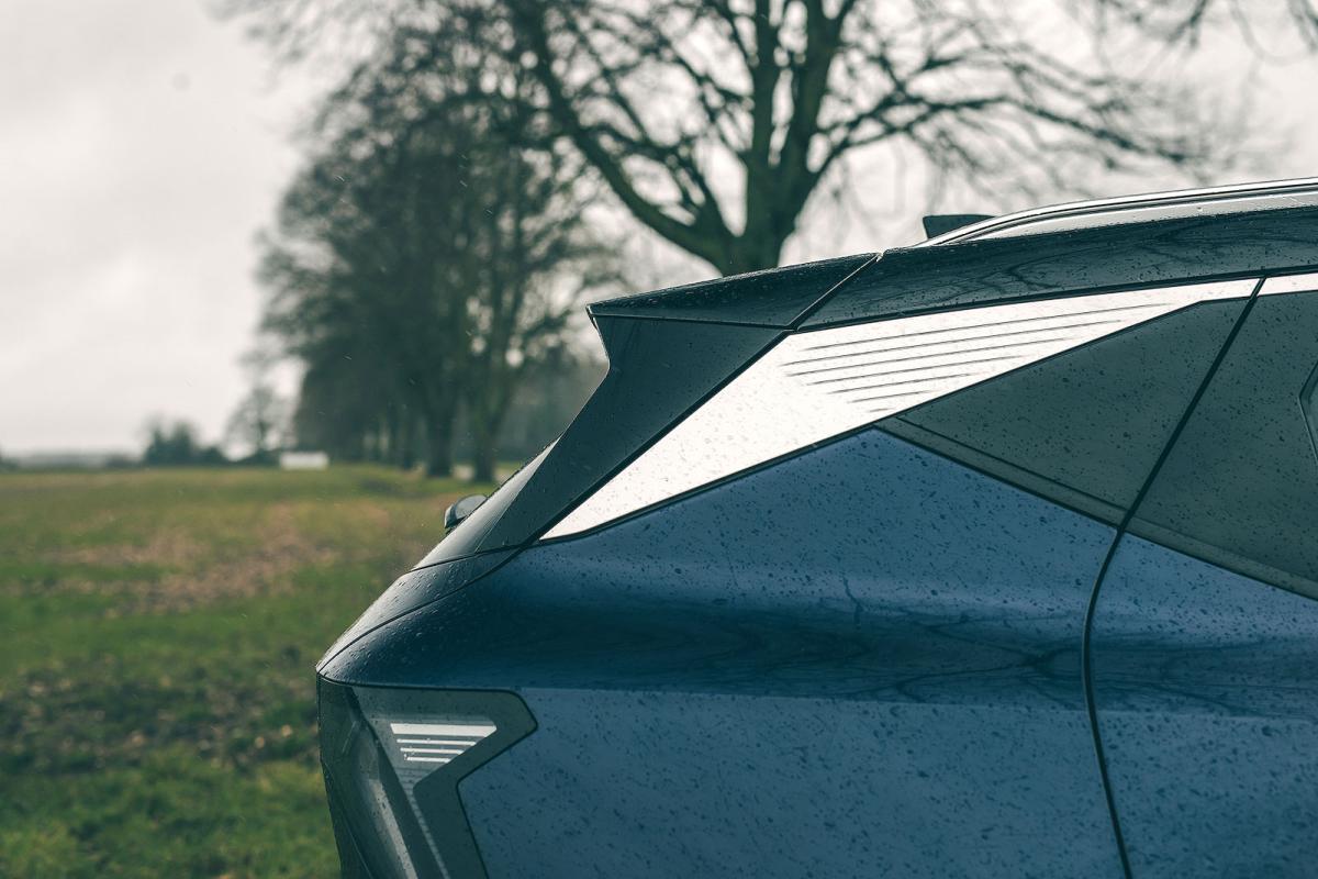 Renault Scenic E-Tech rear detail