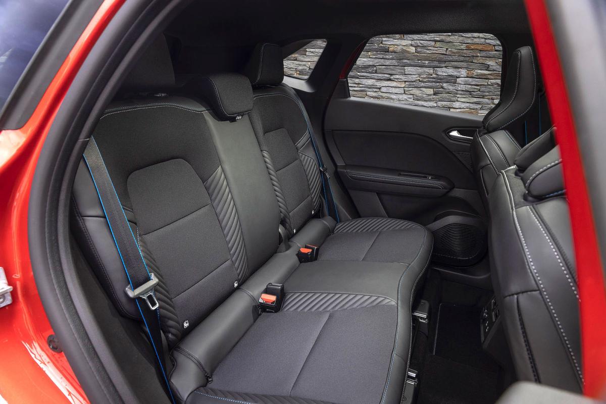 Renault Symbioz back seats