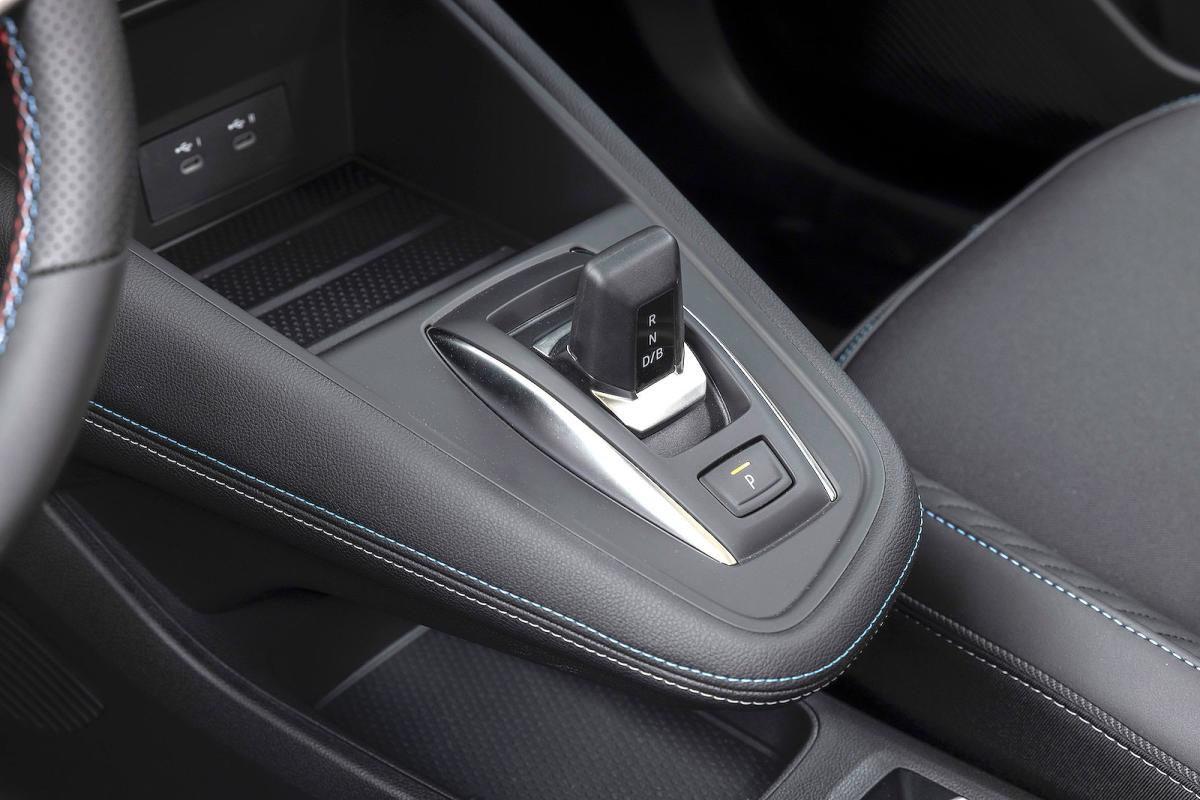Renault Symbioz gear selector