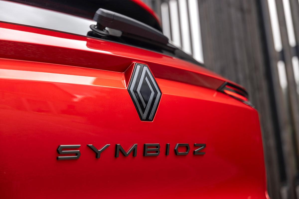 Renault Symbioz rear badge